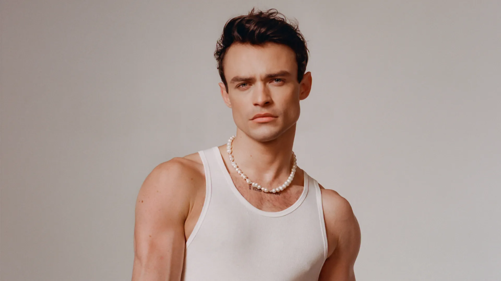 Exploring Thomas Doherty's Sexuality: Is He Bisexual?